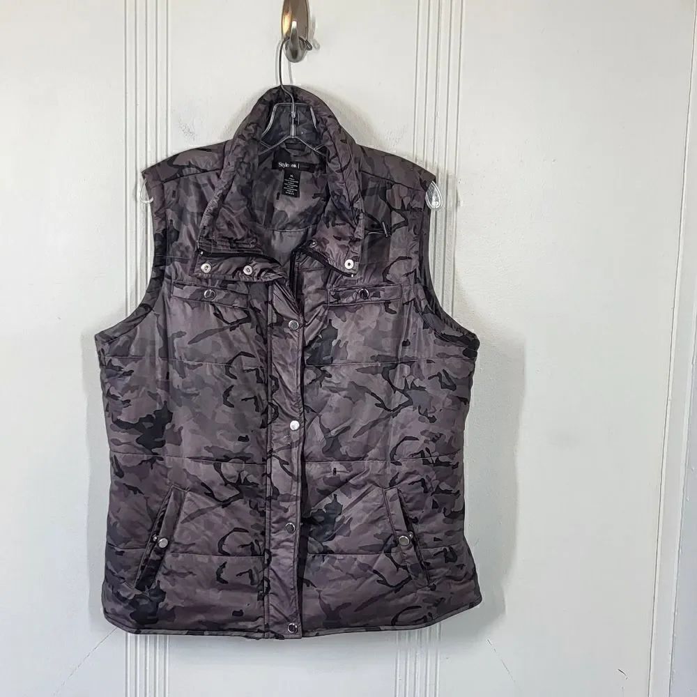 Plus Size Style & Co. Camo Puffer Vest - Picture 1 of 8
